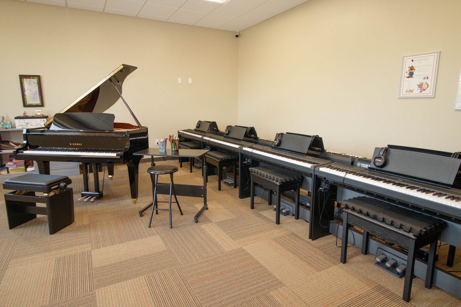 Students in NTPPA's Digital Piano Laboratory
